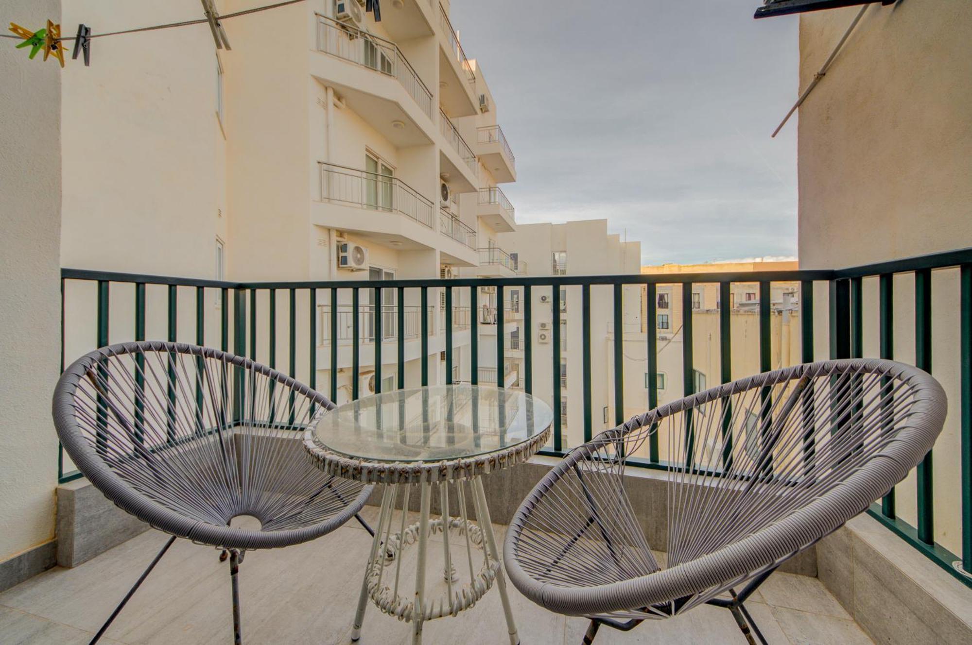 Top Floor Apt With Common Pool Close To All Amenities Σεντ Πόλς Μπέι Εξωτερικό φωτογραφία